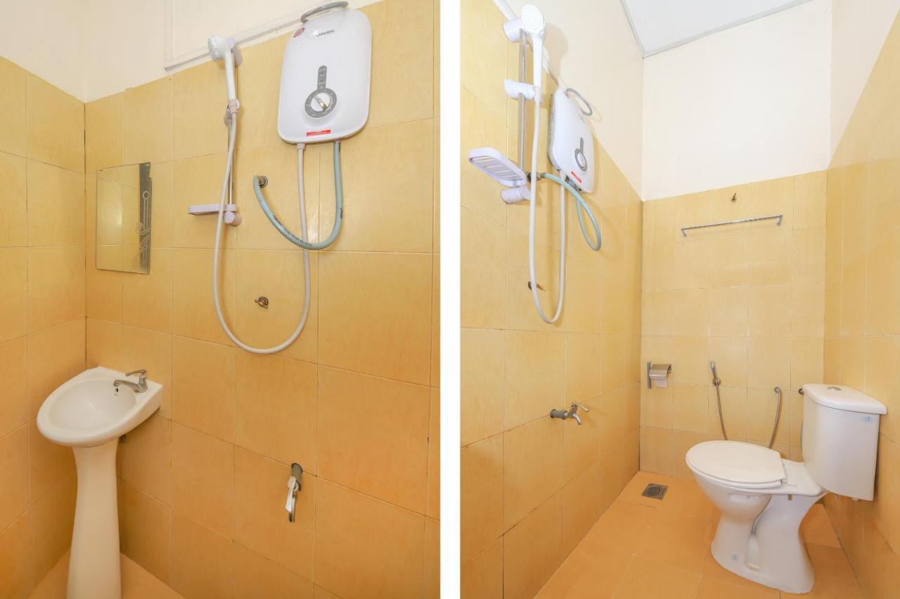 Oyo 89763 Bluewater Hotel Mersing Luaran gambar