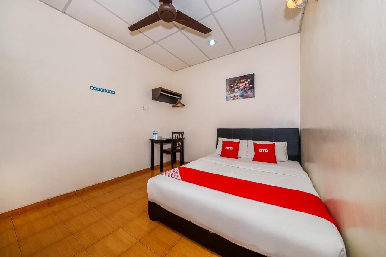 Oyo 89763 Bluewater Hotel Mersing Luaran gambar