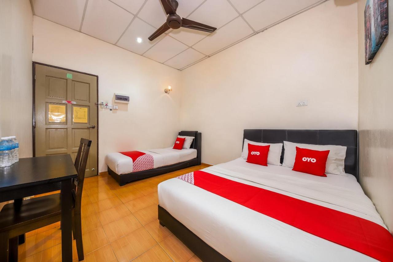 Oyo 89763 Bluewater Hotel Mersing Luaran gambar