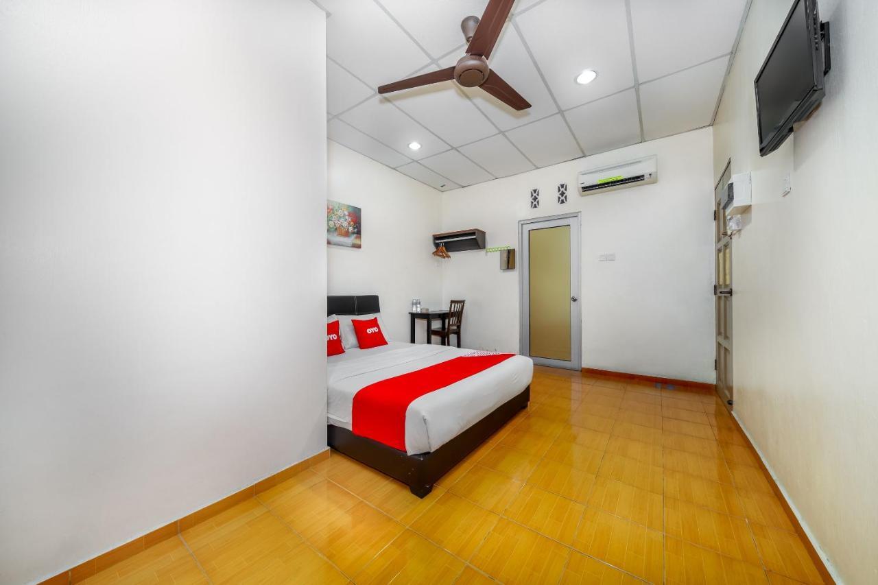 Oyo 89763 Bluewater Hotel Mersing Luaran gambar
