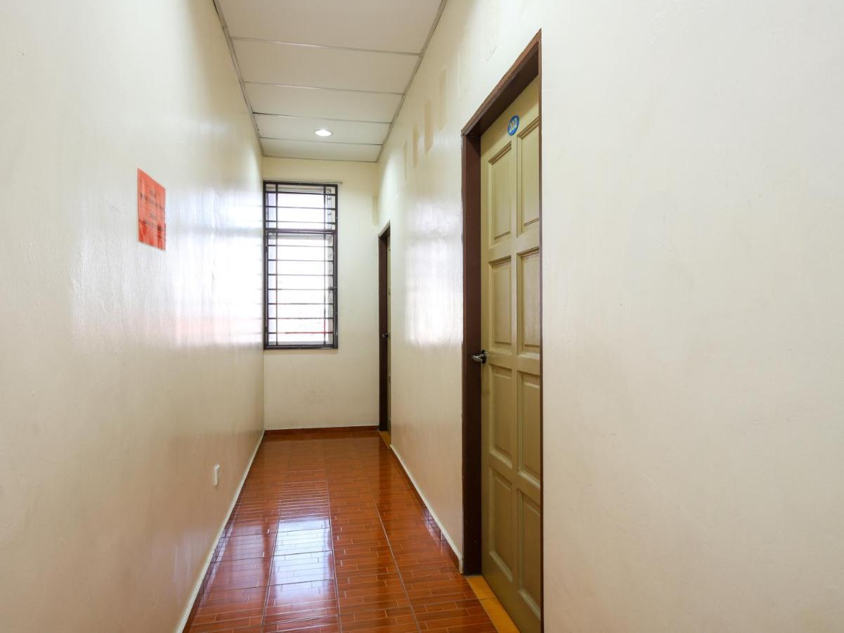 Oyo 89763 Bluewater Hotel Mersing Luaran gambar