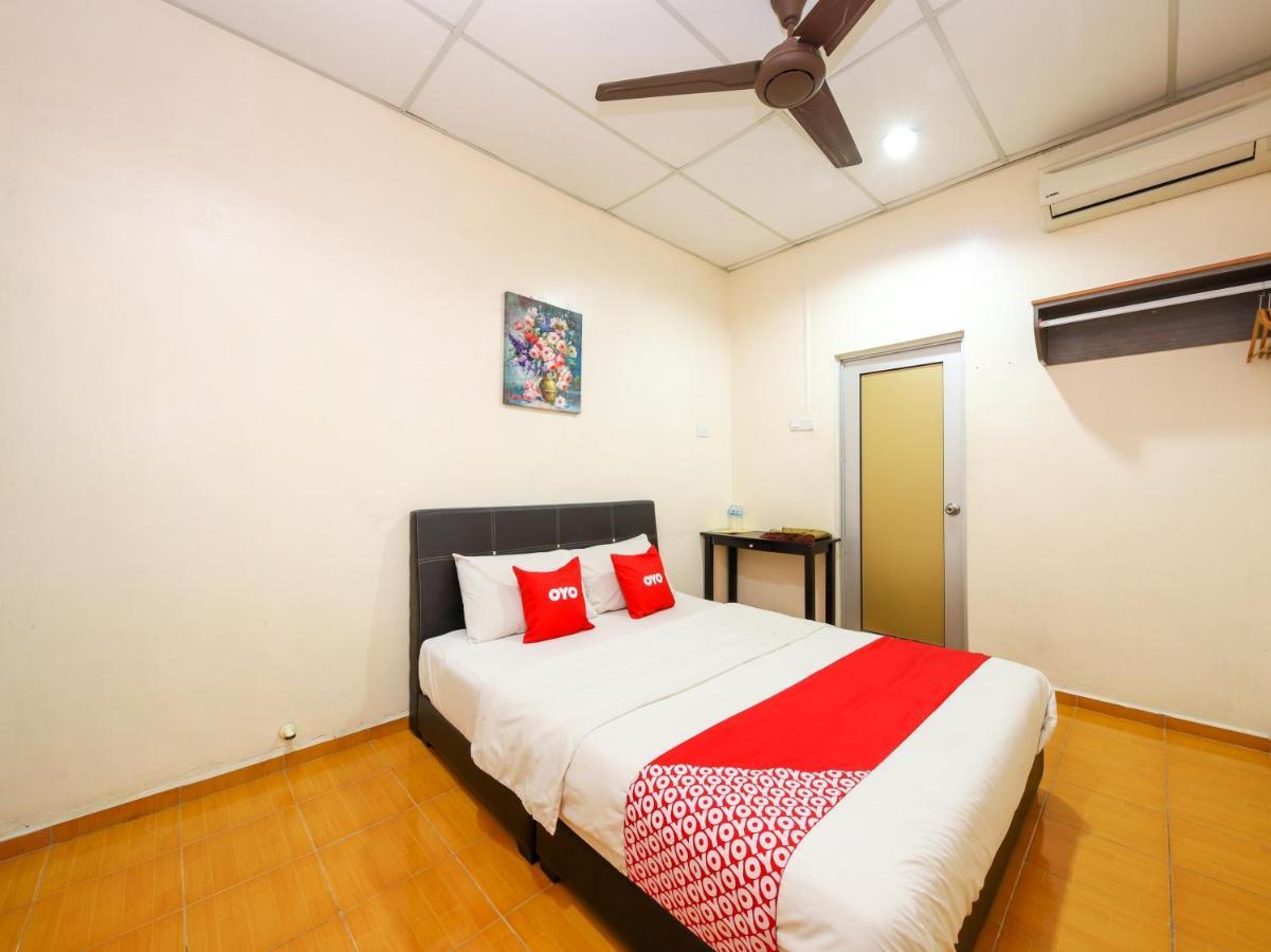 Oyo 89763 Bluewater Hotel Mersing Luaran gambar