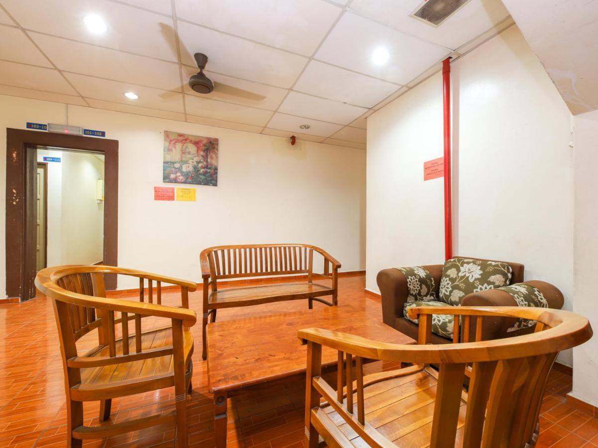 Oyo 89763 Bluewater Hotel Mersing Luaran gambar